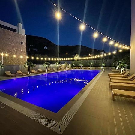Hotel Qeparo Kültér fotó