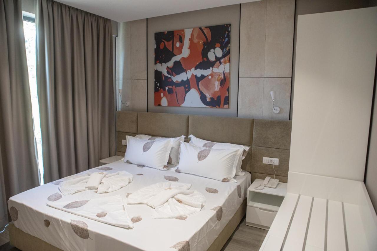 Hotel Qeparo Kültér fotó