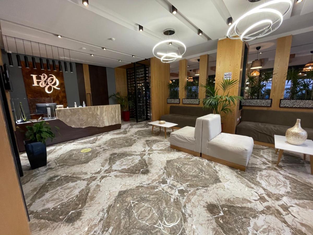 Hotel Qeparo Kültér fotó
